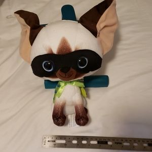 Cutie cat with big ears and a cap